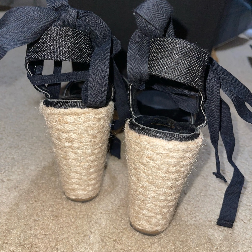 Lulus Wedges - Picture 5 of 5